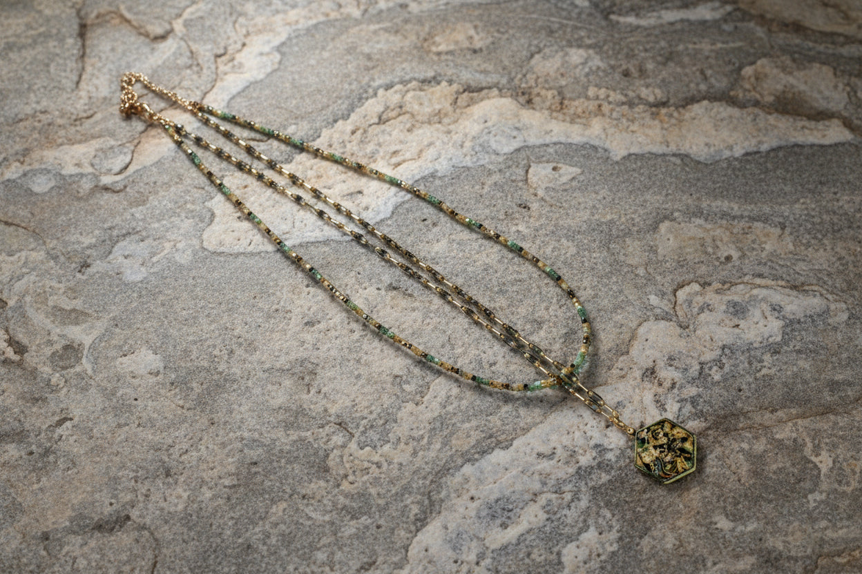 Shell Charm Layered Glass Beaded Necklace